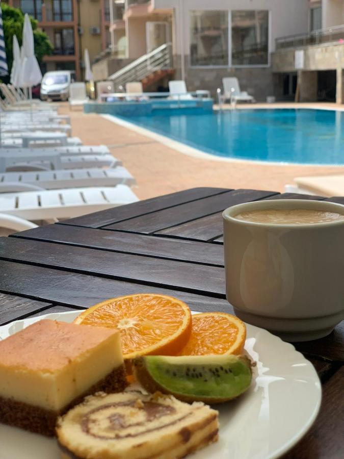 Tropics Hotel Sveti Vlas Exterior foto
