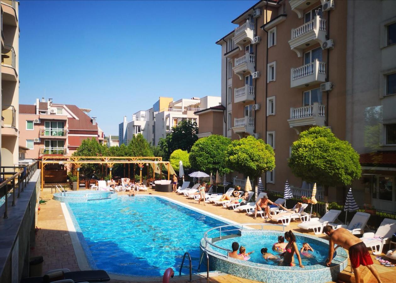 Tropics Hotel Sveti Vlas Exterior foto